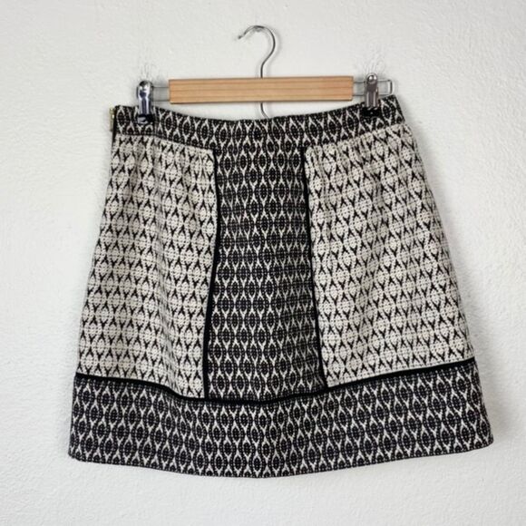 J Crew Textured Multi Print White and Black Skirt - Picture 6 of 8